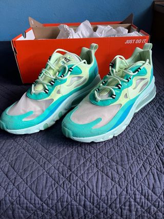 Nike Air 70 react de segunda mano por 75 EUR en Zaragoza en WALLAPOP