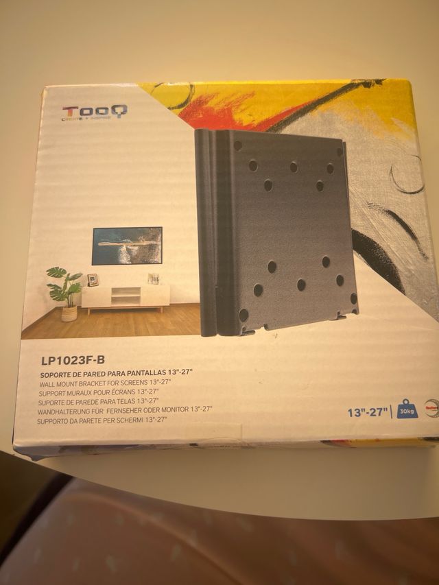 Soporte de pared para pantallas