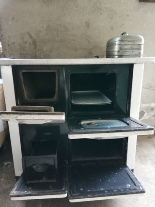 Stufa a legna con forno Gibo