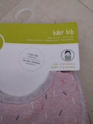 Baberos nuevos sin estrenar