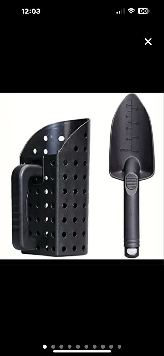 2 Detectores de metales, pala y cuchara arena