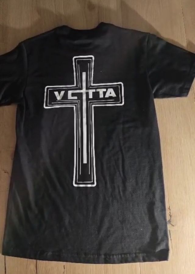 Camiseta Veta negra