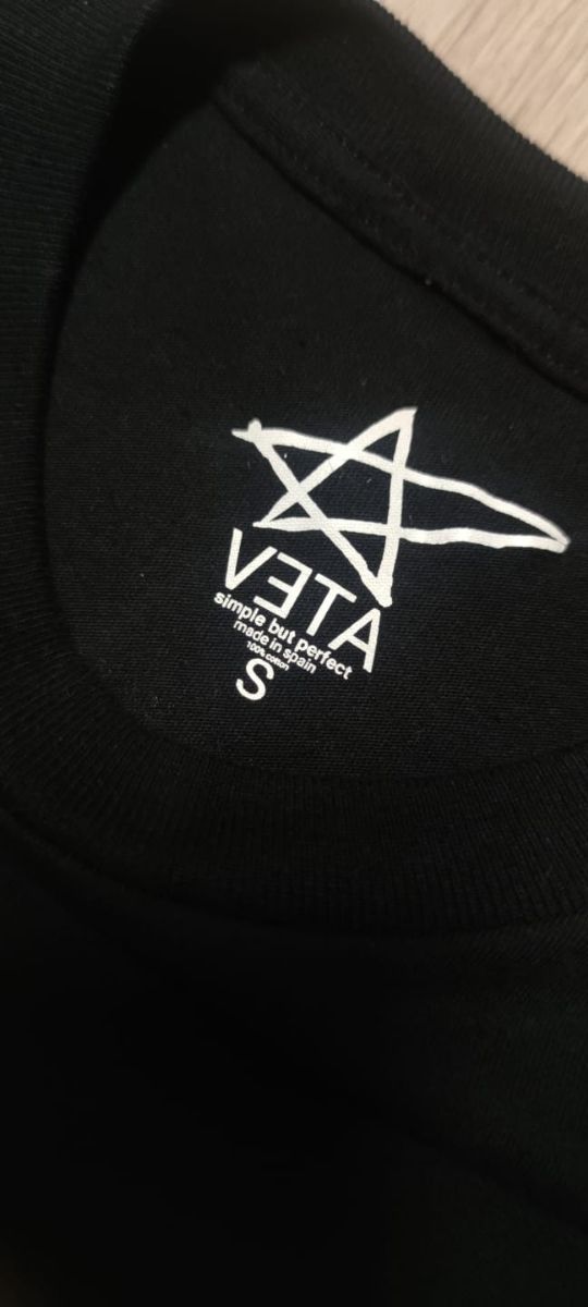 Camiseta Veta negra