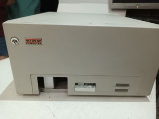 n-30, NIXDORF COMPUTER 8870-M7                    