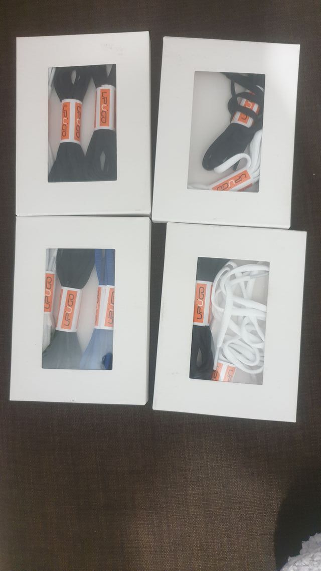 Cordones nuevos blanco negro y azul