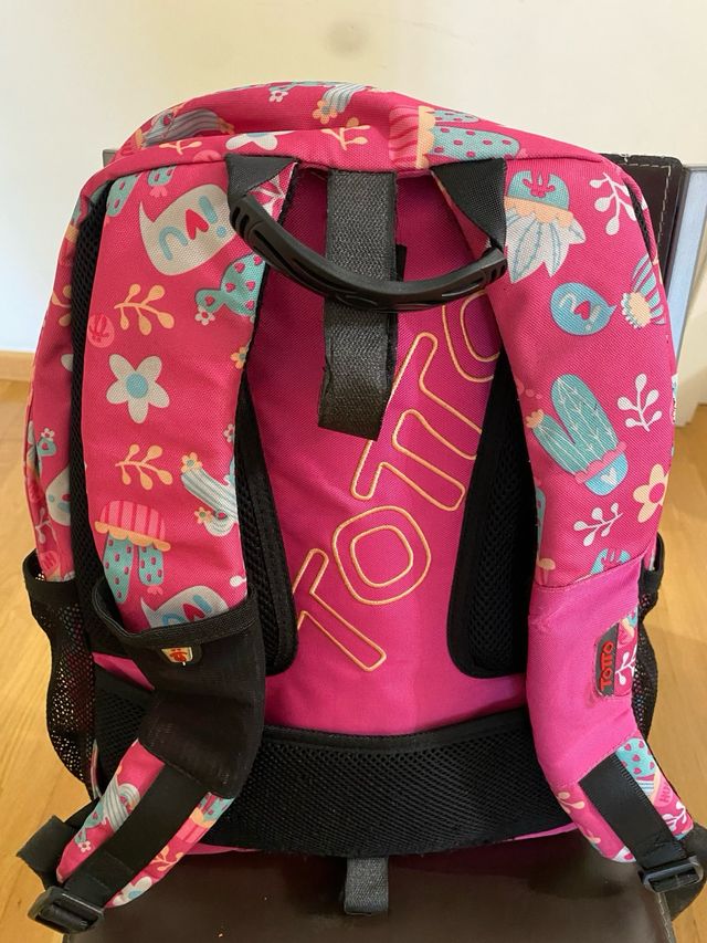 Mochila escolar Totto adaptable a carro