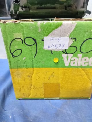 Ford fiesta modelo 1989, faro derecho