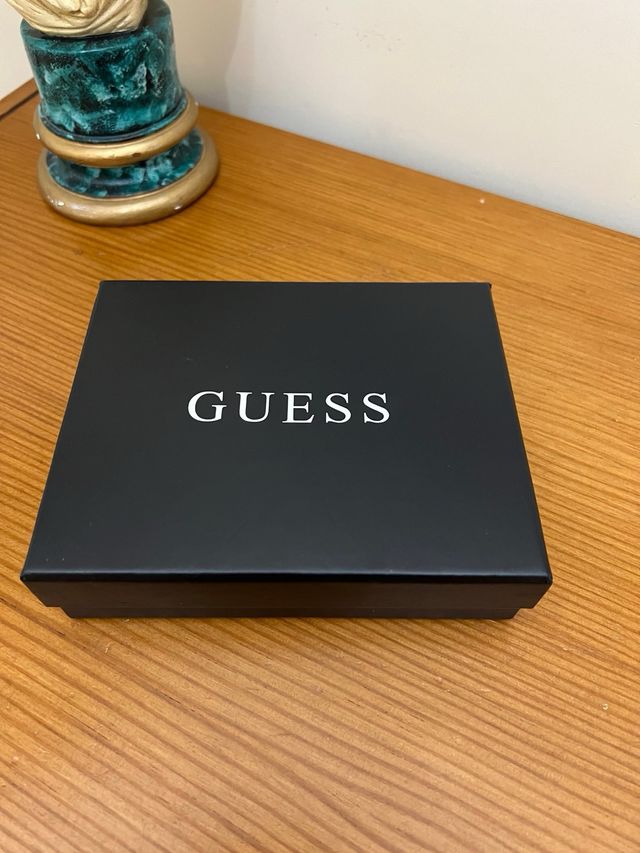 Cartera tarjetero GUESS