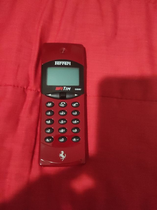 Telefono Ferrari vintage