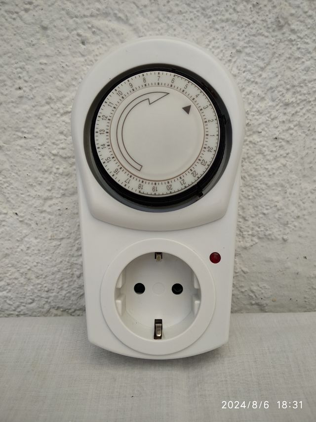 Enchufe con temporizador analogico