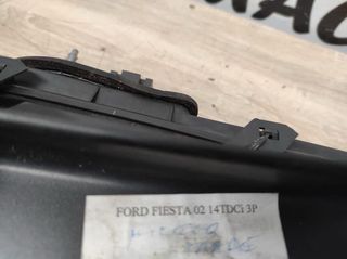 Piloto trasero derecho Ford Fiesta 2004 completo