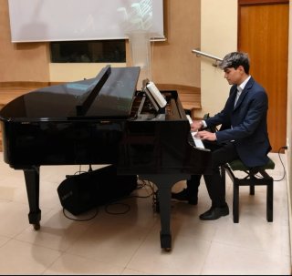 Clases de piano/pianista para eventos