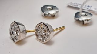 Pendientes de oro 18K con diamantes brillantes