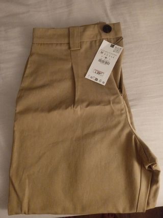 Pantalón ZARA sin estrenar. Talla M