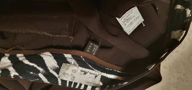 Elegante pantalón marrón oscuro