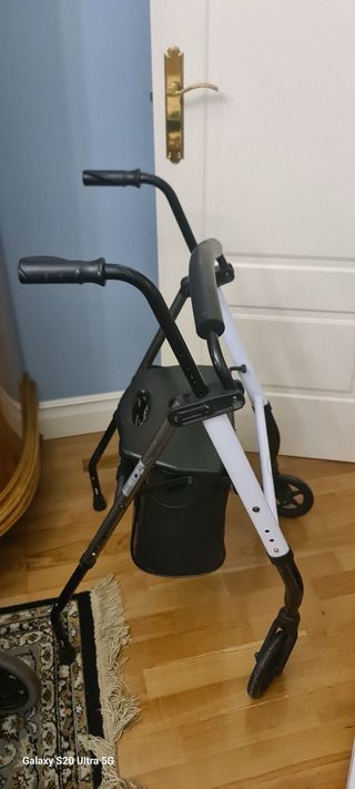 Andador para personas mayores