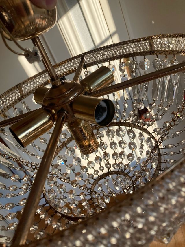 Grande lampada in cristallo