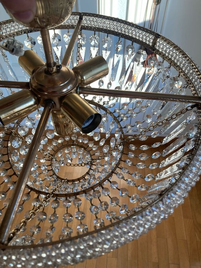 Grande lampada in cristallo