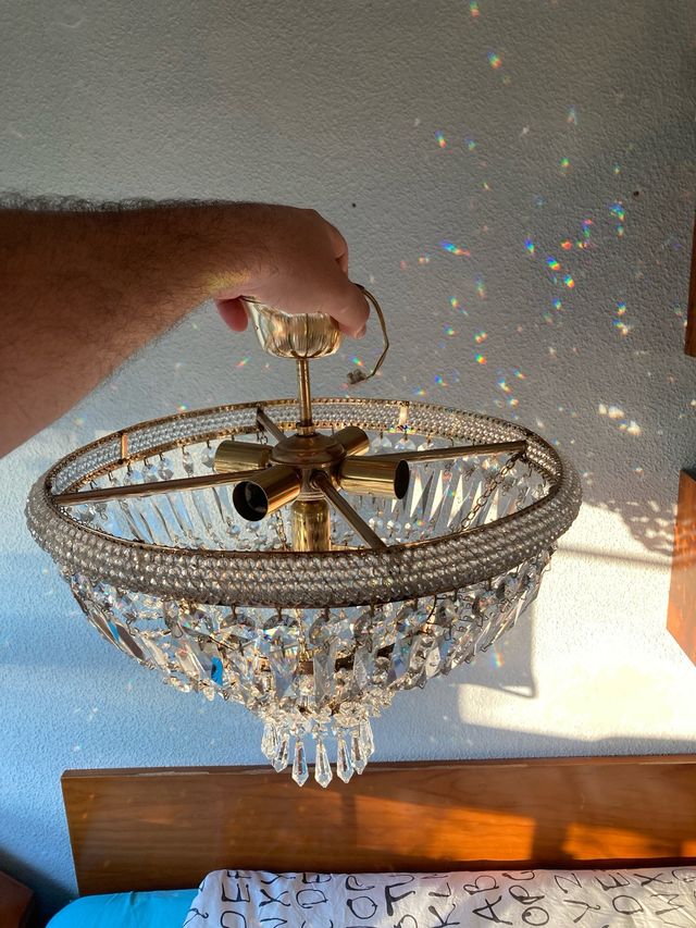 Grande lampada in cristallo
