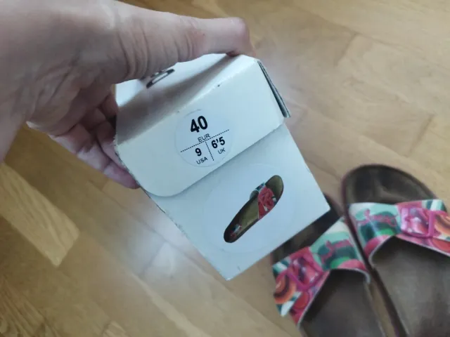 Sandalias desigual talla 40