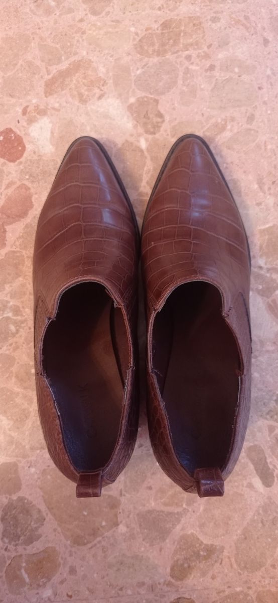 Botines tacón marrones