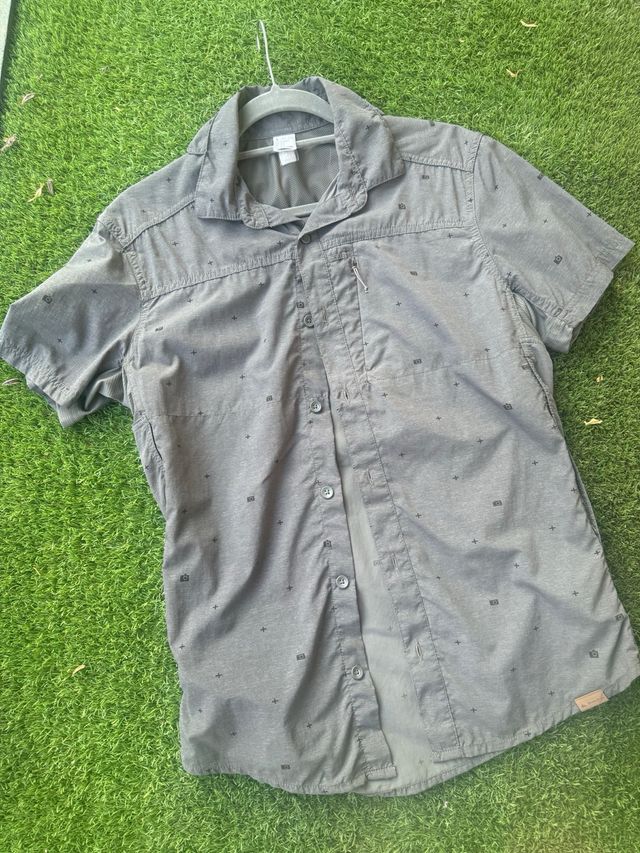 Camisa trekking Decathlon