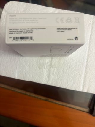 EarPods Lighning connector