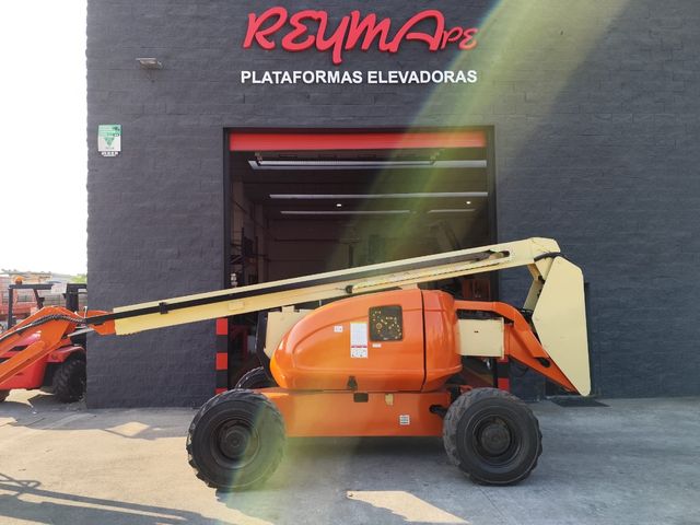 Brazo articulado diesel JLG 600AJ