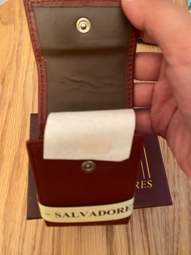 Pitillera piel marron Salvadores