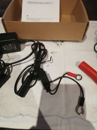 Kit mantenedor y carga batería moto