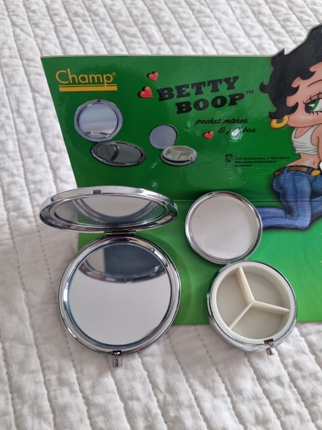 ESPEJITO Y PASTILLERO BETTY BOOP