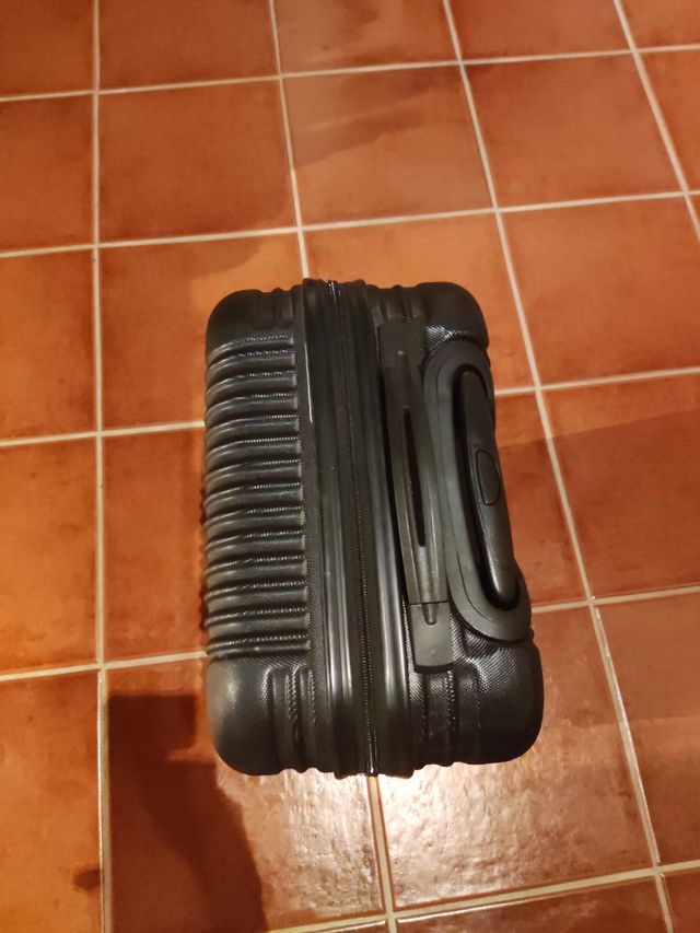 Maleta dura 4 ruedas Primark negra