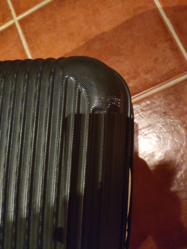 Maleta dura 4 ruedas Primark negra