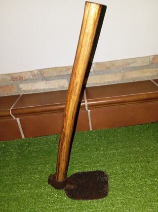 Azada antigua restaurada