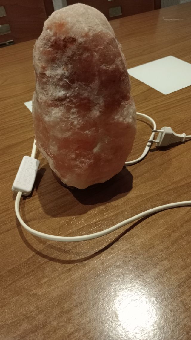 Lampara de sal del Himalaya