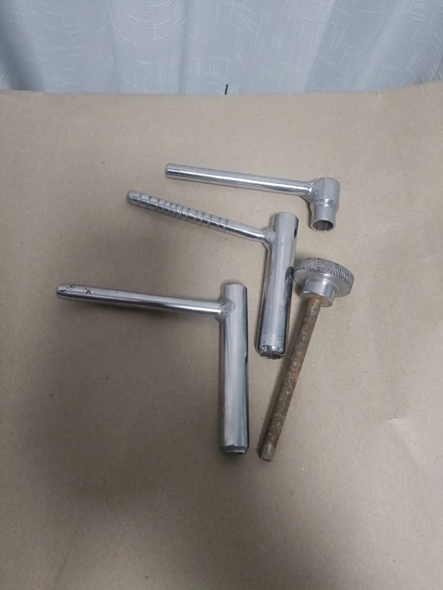 3 Llaves de reglaje de taqués CROMADAS