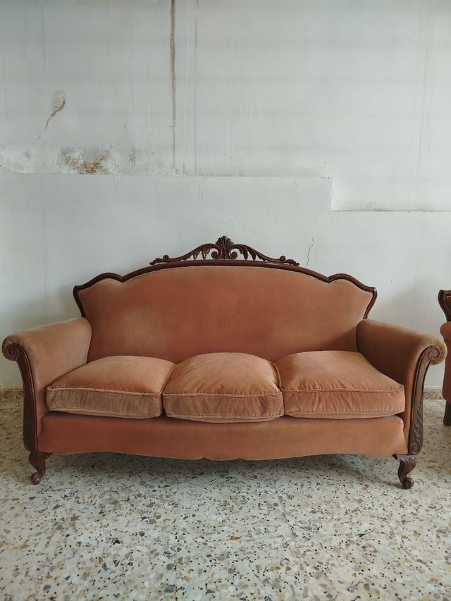 Conjunto sofá estilo Luis XV, Los Certales