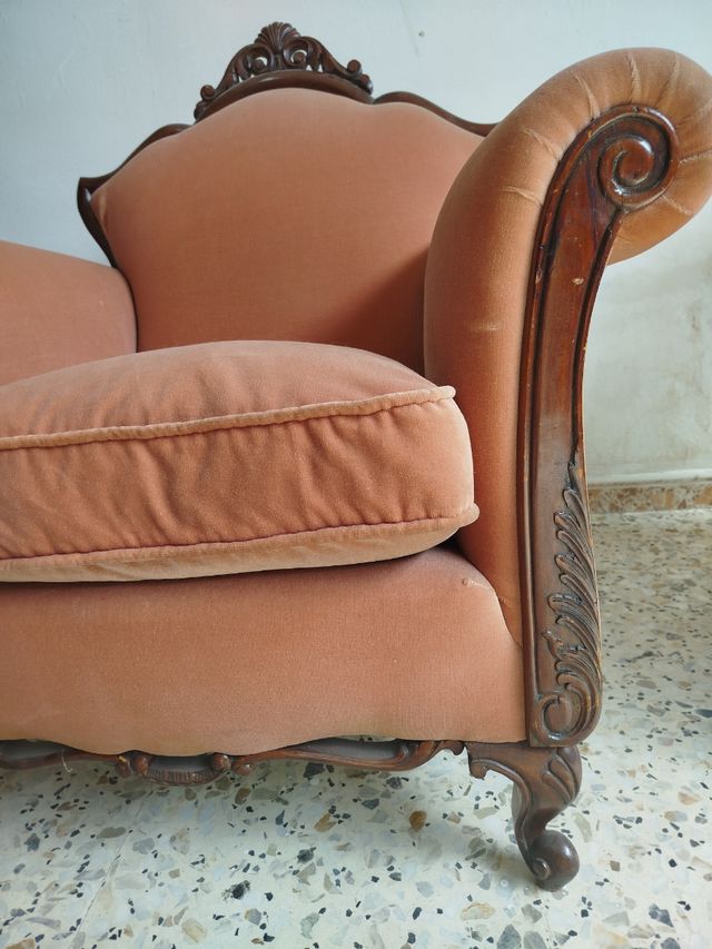 Conjunto sofá estilo Luis XV, Los Certales