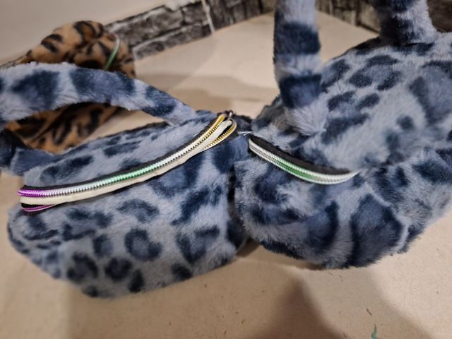 Neceser leopardo gris