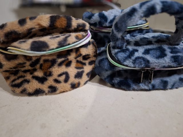 Neceser leopardo gris