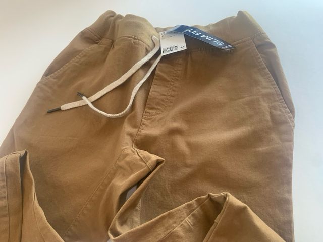 PANTALÓN  TOBILLOS Y CINTURA ELÁSTICOS CHICO