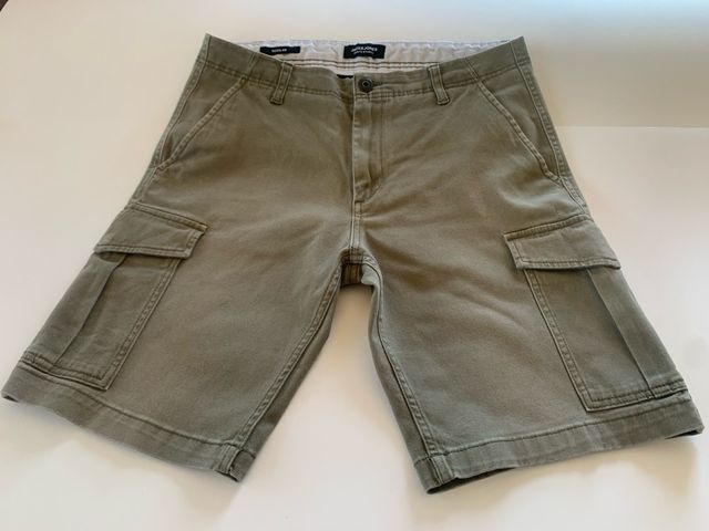 PANTALÓN CORTO CARGO CHICO