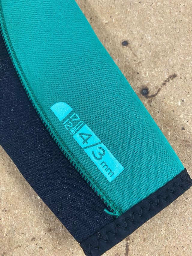Neopreno surf 4/3 8 años
