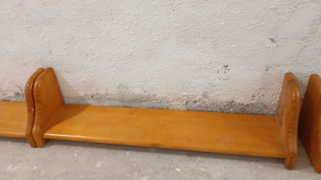 3 Estanterías de madera