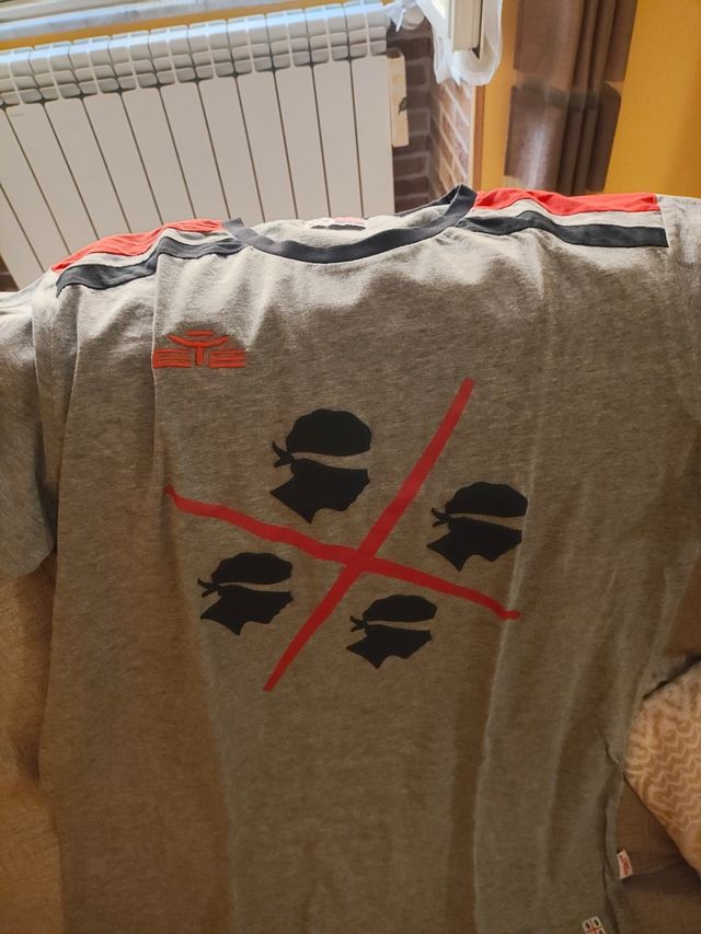 T-shirt Cagliari EYE