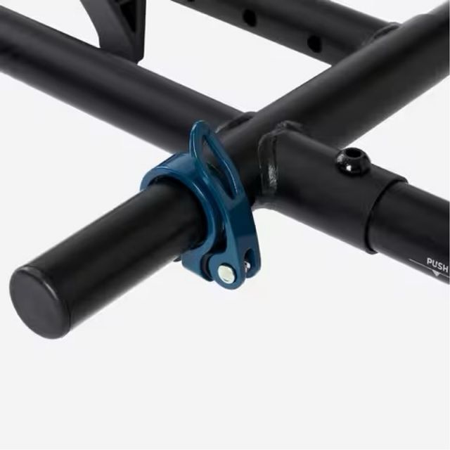 Barra musculación puerta sin taladro Decathlon. 