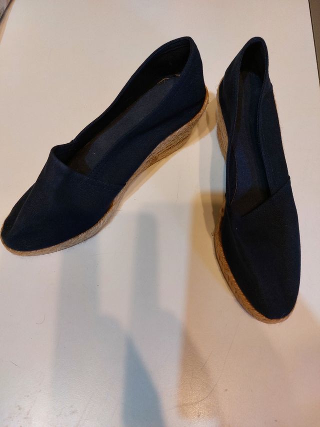 Scarpe modello espadrillas