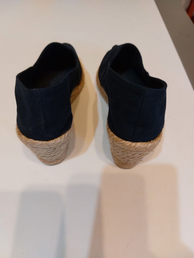 Scarpe modello espadrillas