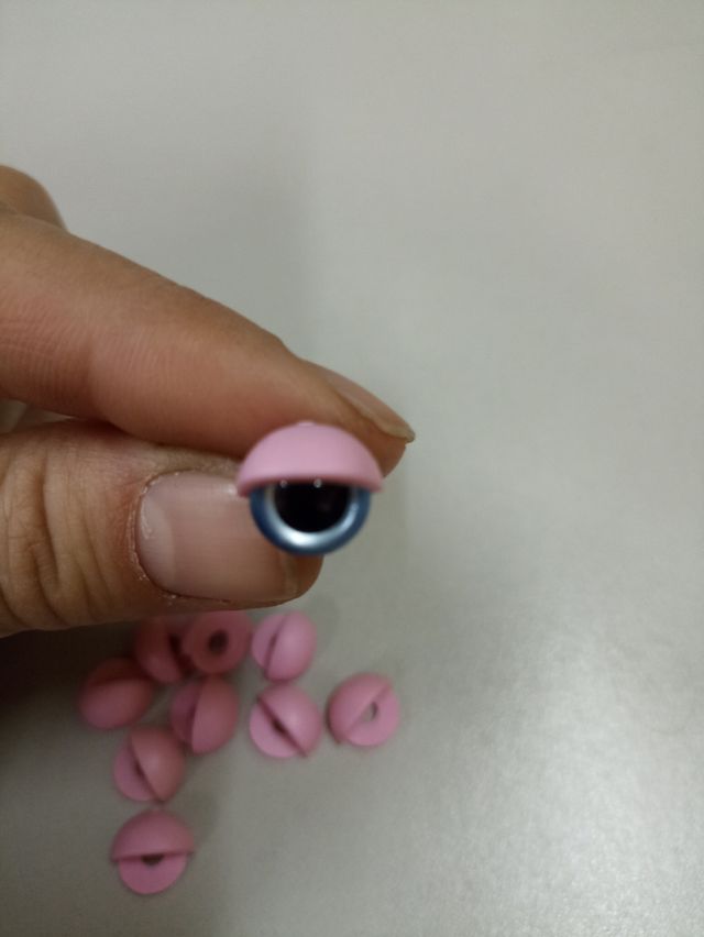 Párpados para amigurumis