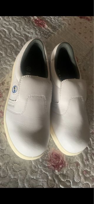 ZAPATOS DE SEGURIDAD BLANCOS